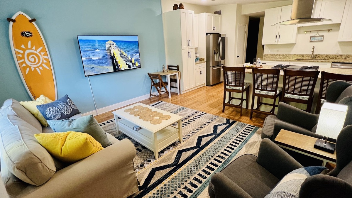 Port Canaveral Villa | Luxury 2/2 private oasis w/Hot Tub Walk to Beach