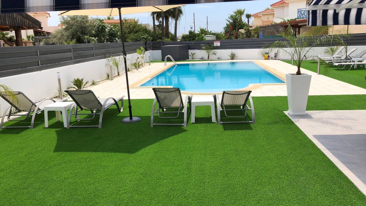 Oroklini Apartment | Luxury 2 bedroom apartment with Pool