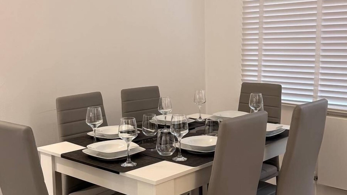 Barbican Apartment | Luxury 2 Bedroom Apartment in the heart of London