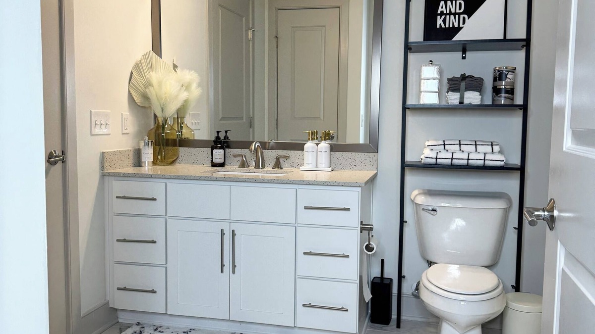 Raleigh Apartment | Luxury 2-bedroom apartment Close to Downtown Raleigh with Resort Amenities