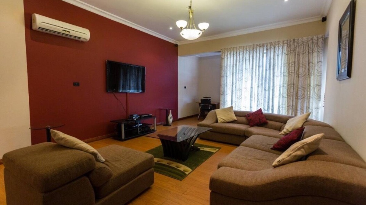 Osu Klottey House | Luxury 2 Bedroom Apartment