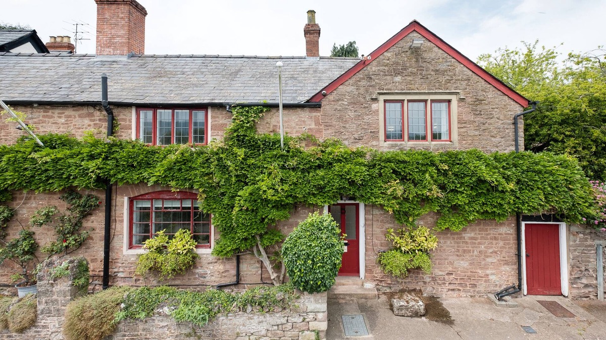 Wilton Cottage | Luxury 2 bedroom cottage overlooking the River Wye