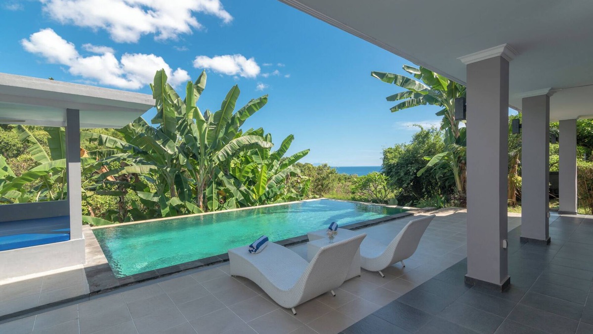 Temukus Villa | Luxury 2 Bedroom Villa near Lovina, Bali