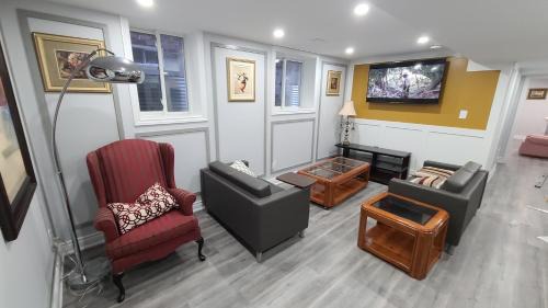 Cambridge Apartment | LUXURY 2-BEDROOMS UNIT WITH WIFI, LDR & PARKING.