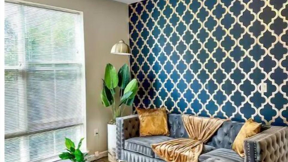 North Cambridge House | Luxury 2Bd 2Bth, King Beds, Fast Wi-Fi, Pool, Gym
