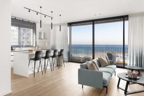 Tel Aviv Promenade Apartment | Luxury 2BD Beach Apartment 105