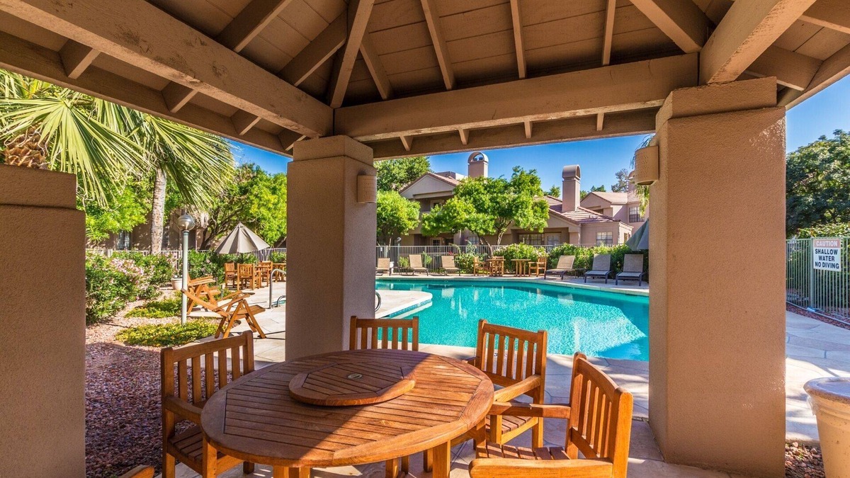 Villa Antigua Condo | LUXURY 2br/2baRemodel in the HEART of Scottsdale! HEATED POOL, GYM, TENNIS COURT