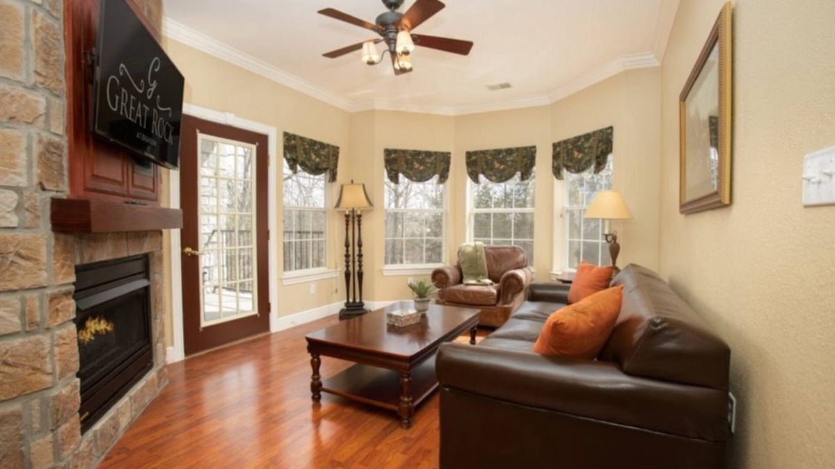 Branson Hotel | Luxury 2BR Condo in Great Rock Resort