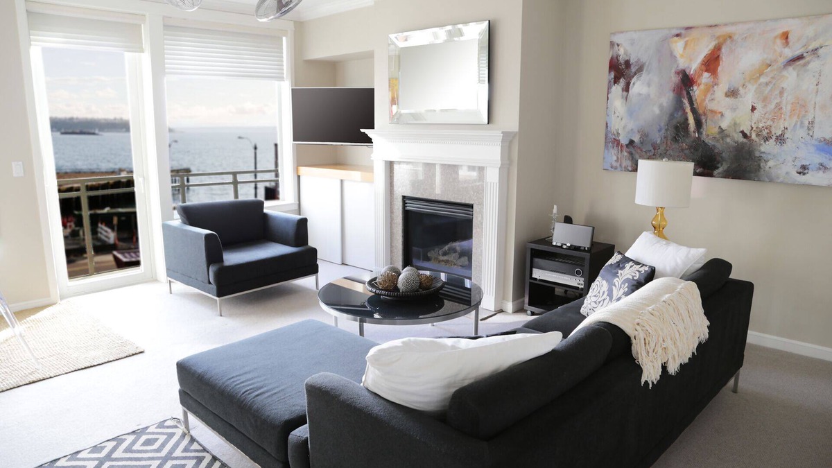 Downtown Seattle Condo | Luxury 2BR Condo in ONLY Waterfront Location Downtown-Steps to Pike Place Market