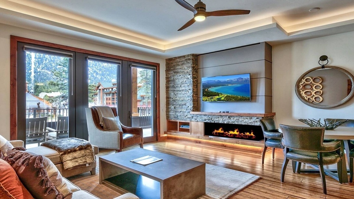 South Lake Tahoe Condo | Luxury 2Br Residence steps from Heavenly Village & Gondola by RedAwning