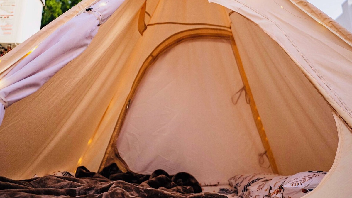 North Hollywood House | Luxury 2BR Retreat with Glamping Tent Near Universal Studios, Hollywood!