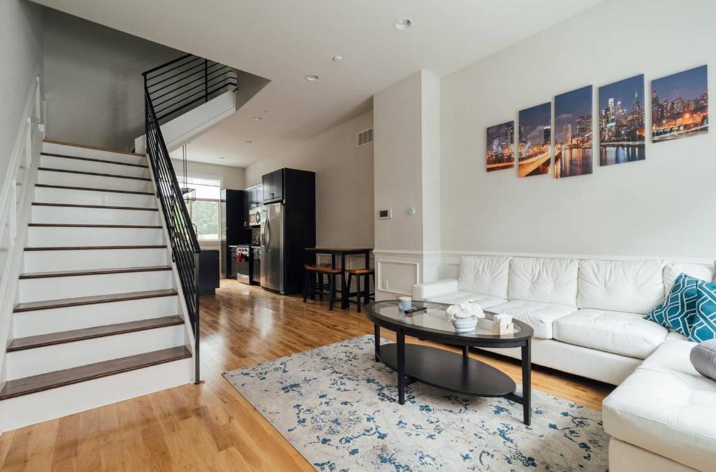 South Philadelphia House | Luxury 3 bed near PENN / CHOP with skyline view!