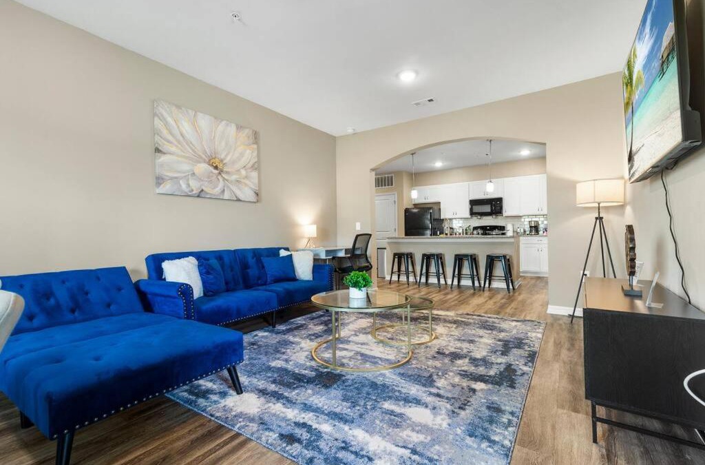 Melbourne Apartment | Luxury 3 Bedroom/2 Bathroom Condo in Melbourne FL with Pool, Gym and Laundry