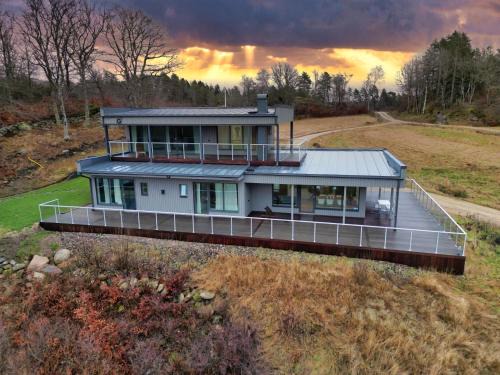 Bjallansas House | Luxury 3 Bedroom Modern House in Nature