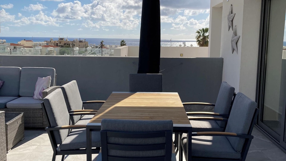 Paphos Apartment | Luxury 3 Bedroom Penthouse apartment with sea view.n10 mins walk to Venus Beach