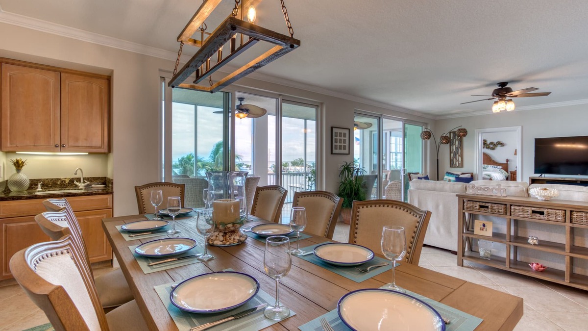 Islamorada Condo | ☀️Luxury 3 BR Remodeled! Ocean View PoolSpa, MarinaBikes Boat Slip Tennis/Pickle