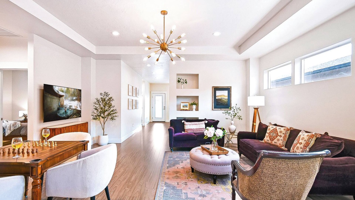 Meridian House | Luxury 3BR 2BA Refuge by The Village at Meridian