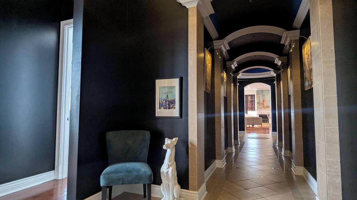 Central Business District Condo | Luxury 3BR Downtown Kalamazoo Penthouse + Private Parking & Walkable