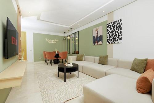 Hay Riad Apartment | Luxury 3BR Homelike Stay in Hay Riad