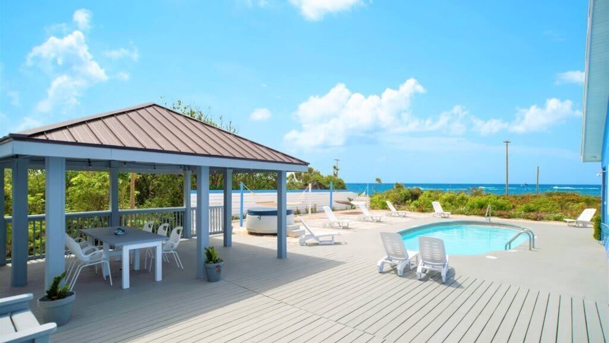 East End House | Luxury 4 Bdr Ocean View Home w/Pool + Hot Tub