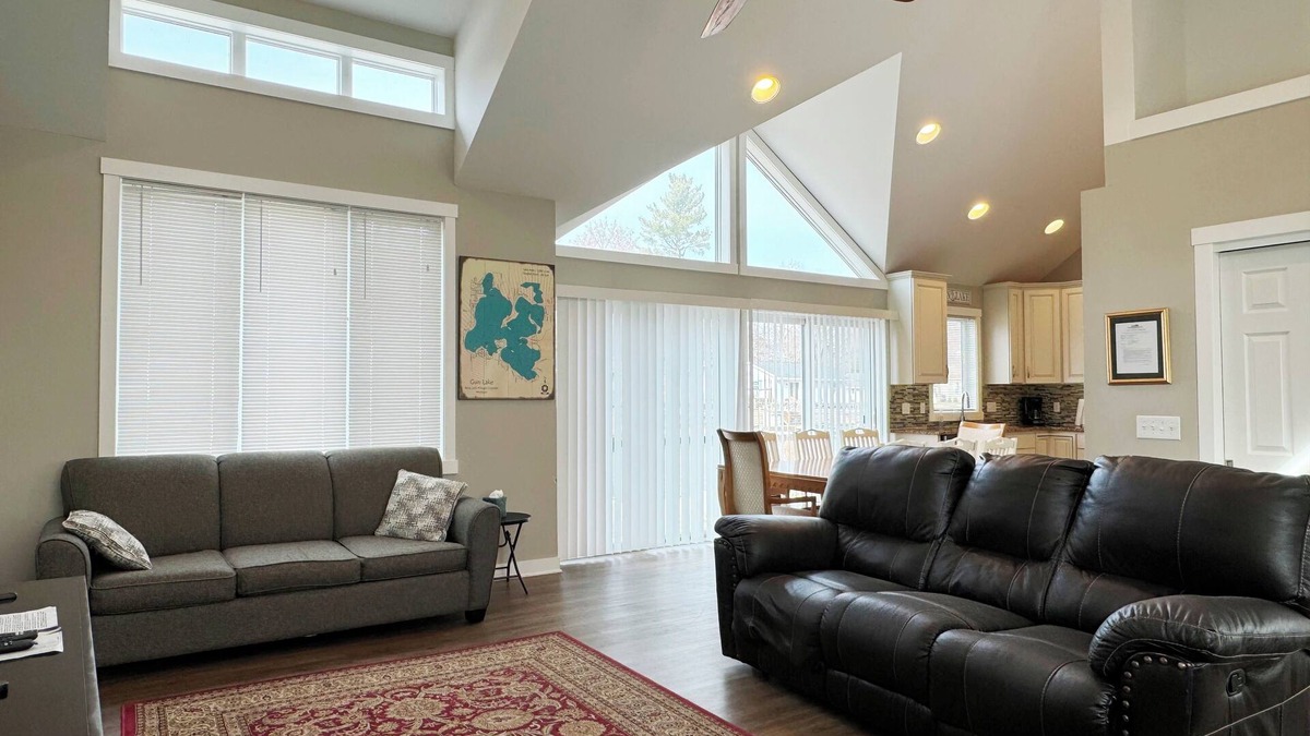 Shelbyville House | Luxury 4 bed, 2.5 bath Gun Lake Waterfront Home w/paddleboards/kayaks, free wifi
