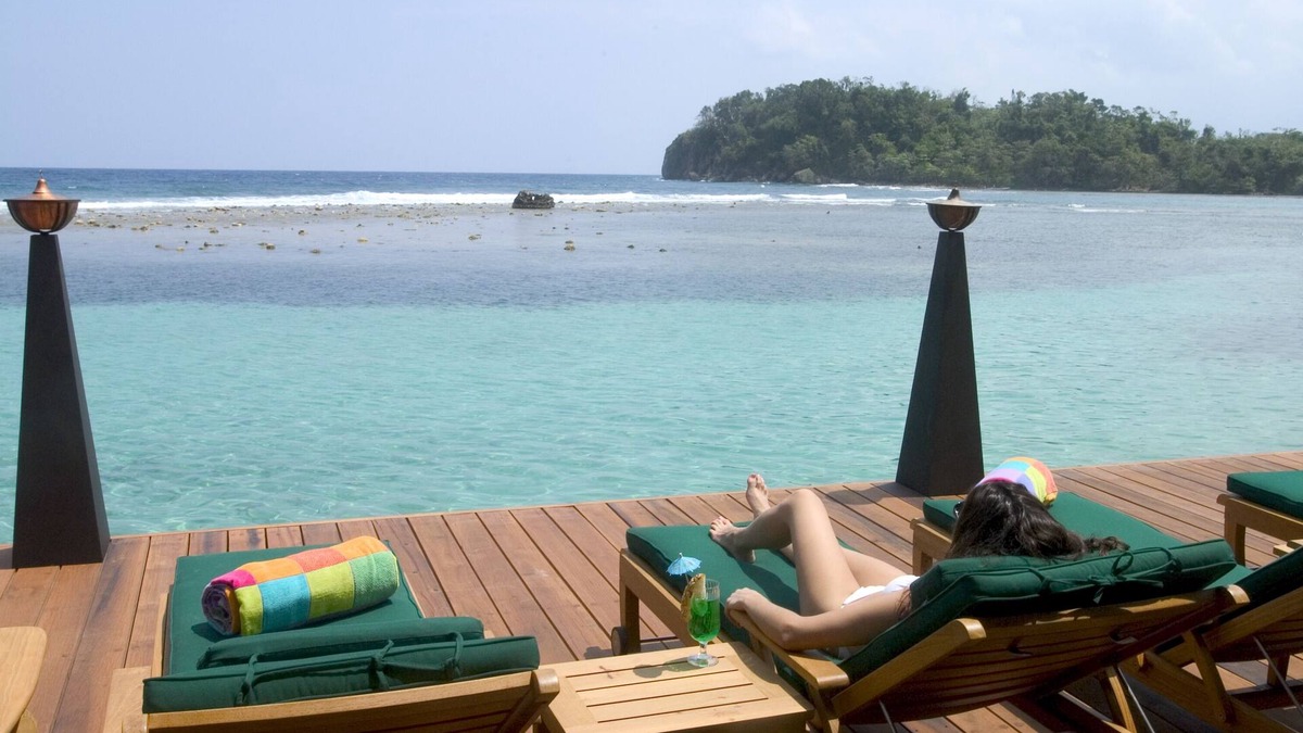 Port Antonio Villa | Luxury 4 Bedroom Oceanfront Villa Fully Staffed and Equipped for Relaxation