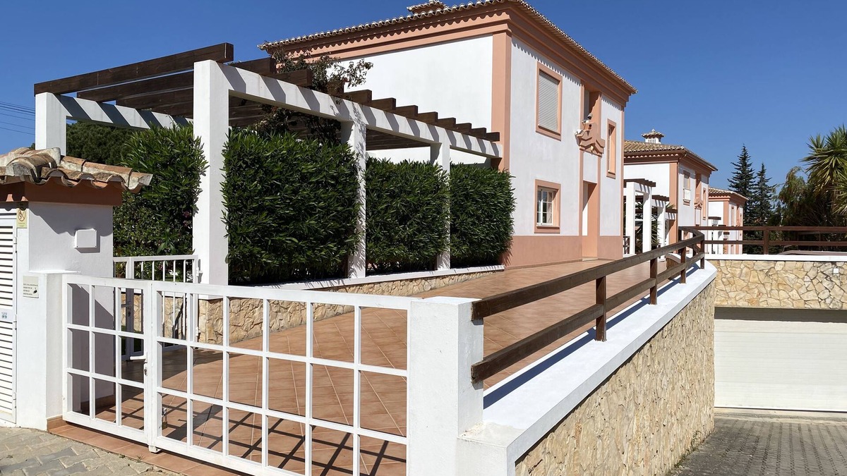Aldeia das Acoteias Villa | Luxury 4 bedroomed Private Villa With Pool