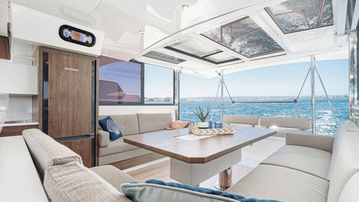 Lubbers Quarters Cay Boat Rental | Luxury 4 stateroom catamaran perfectly located on the docks of Conch Inn Marina