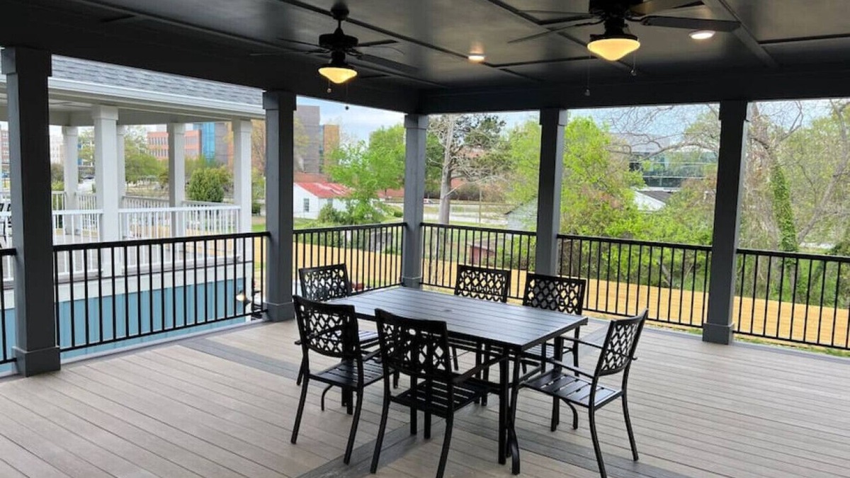 Augusta House | Luxury 4B/4.5b Home, EV Charger, deck by MCG #4