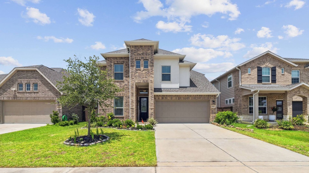 Katy House | Luxury 4BRS-3Baths Home, w/King Bed & Private Gym