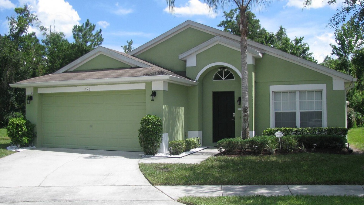 Sandy Ridge Villa | Luxury 5 Bed 3 Bath Villa, South Facing Pool & Spa, Games Room, Quiet Location