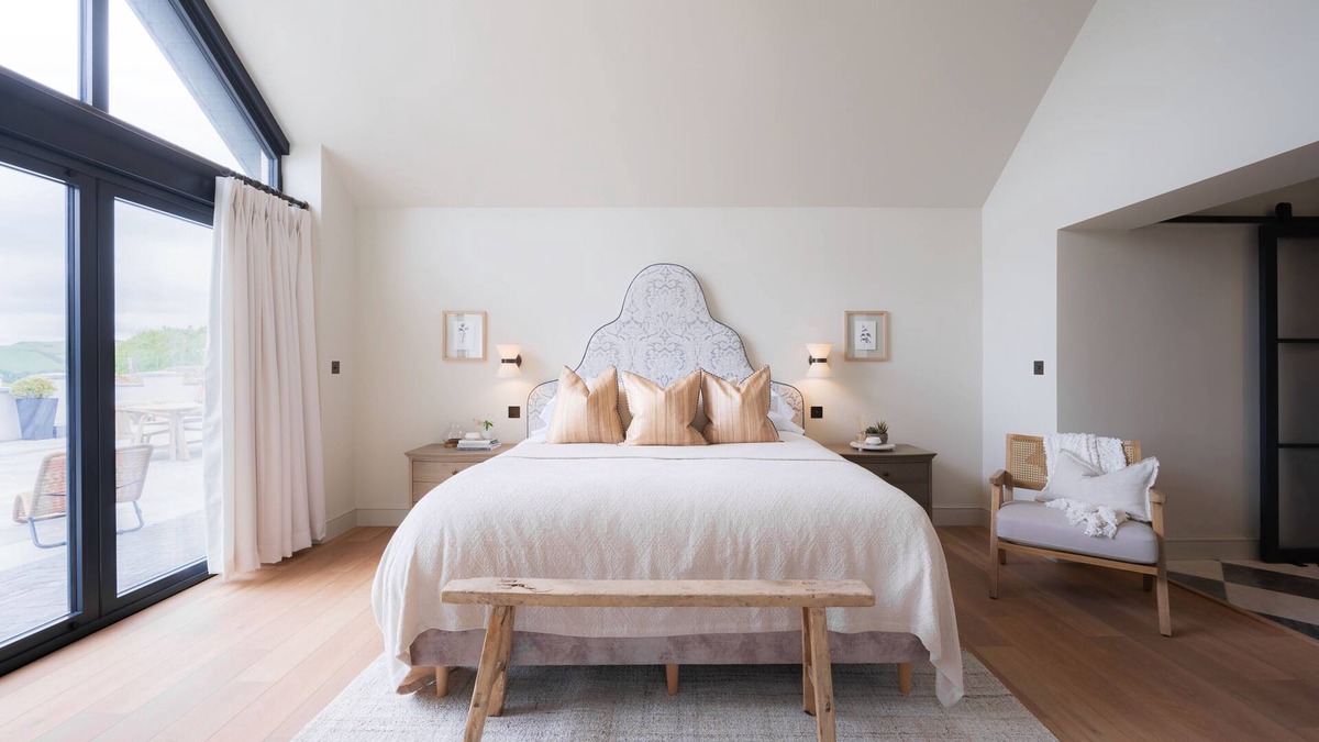 Glandyfi Cottage | Luxury 5-Bedroom Cottage With Hot Tub