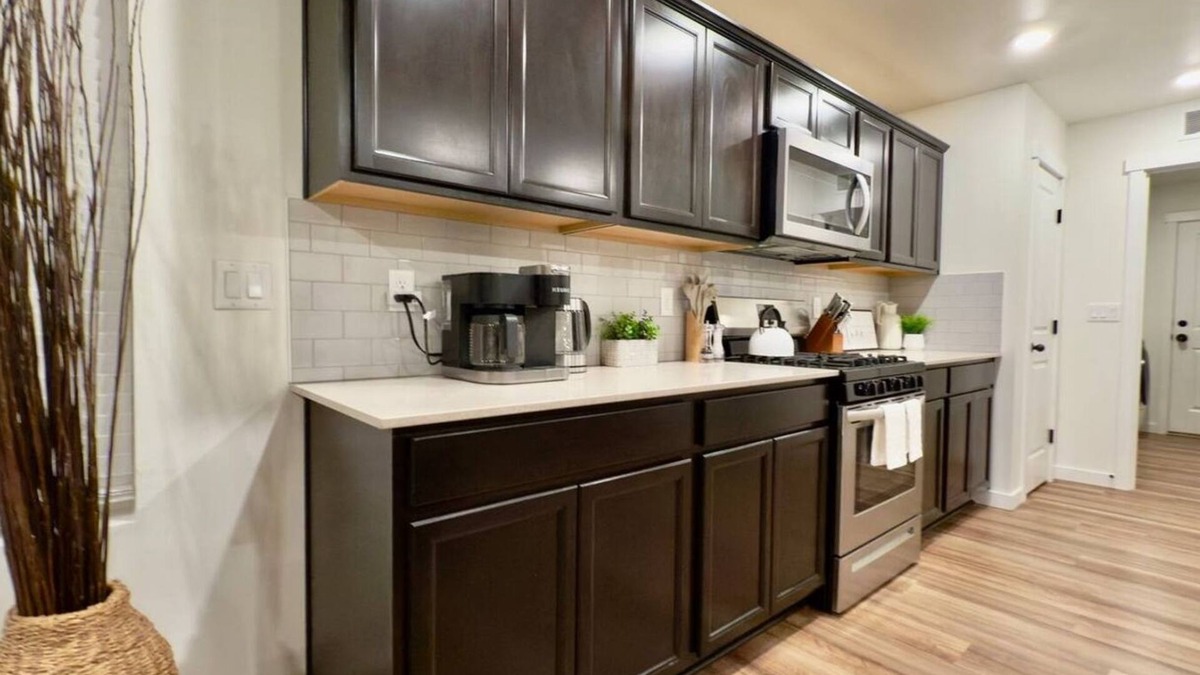Lacey House | Luxury 5 Bedroom Escape in Lacey