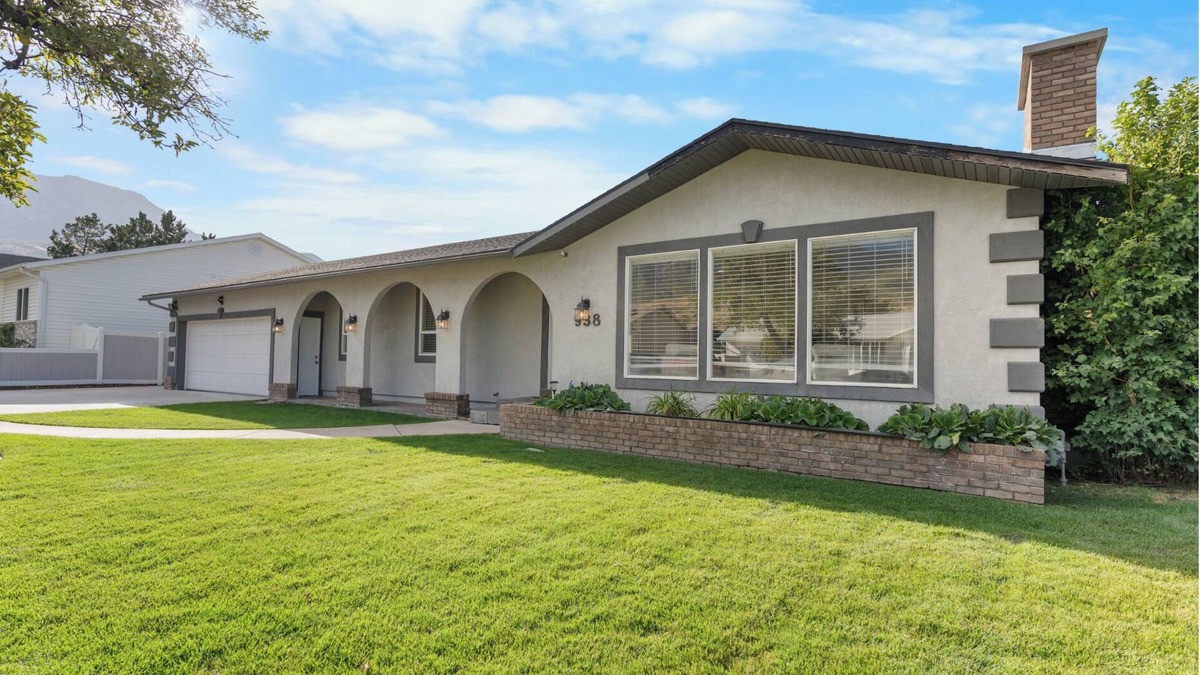 Orchard South House | Luxury 5-bedroom home in beautiful Orem with AC, WiFi, high end work & fun space