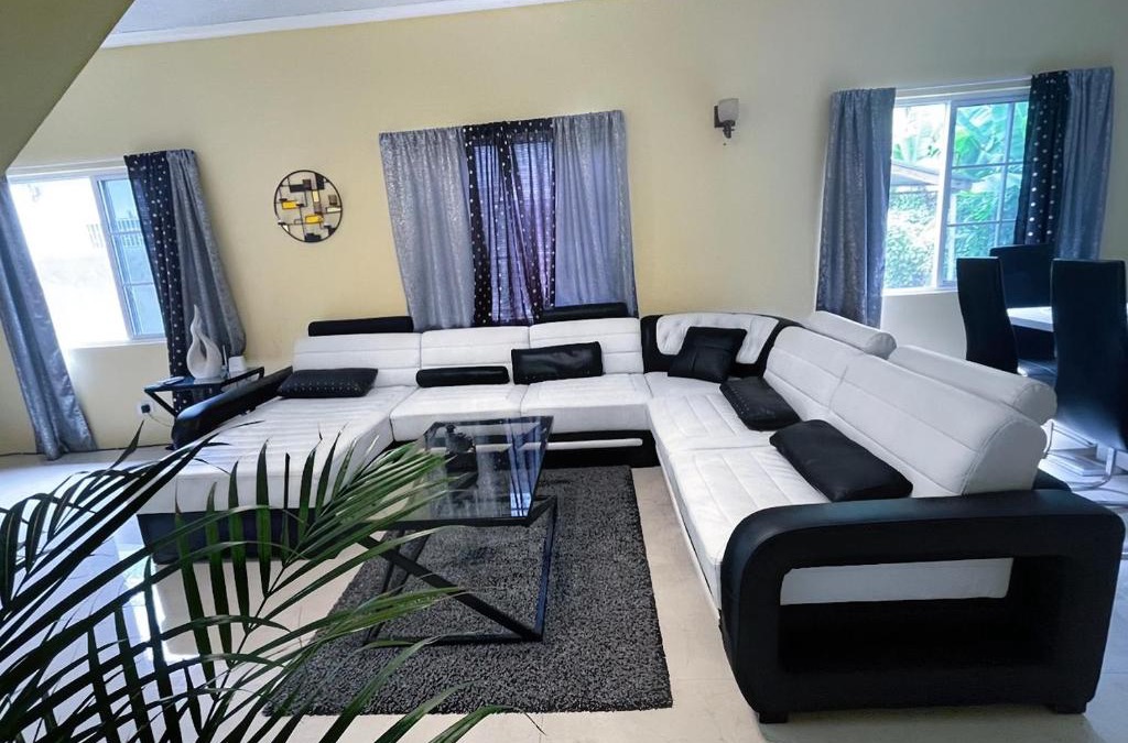 Port Antonio House | Luxury 5 bedroom house W private parking & patio