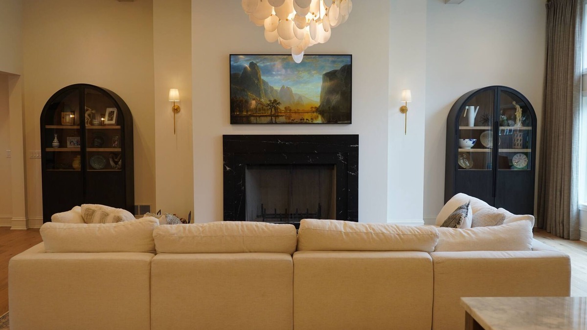 Berkley House | Luxury 5-bedroom house in charming Royal Oak with hot tub and steam sauna