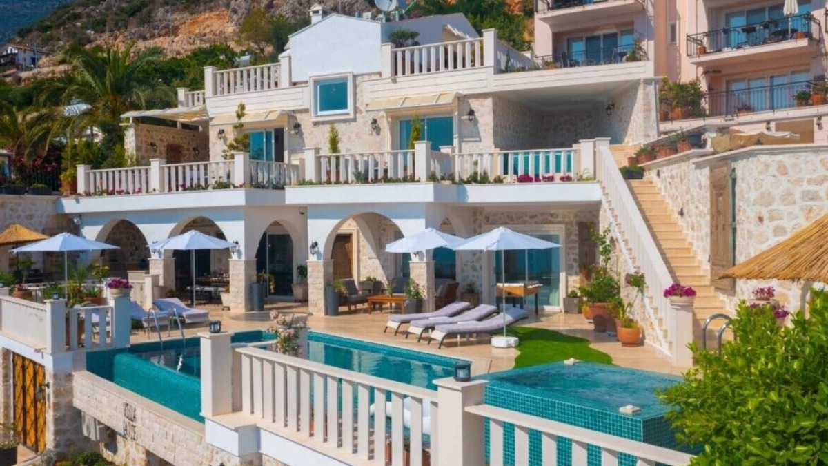 Kalkan Villa | Luxury 5 Bedroom villa-Large pool, Sauna & stunning views