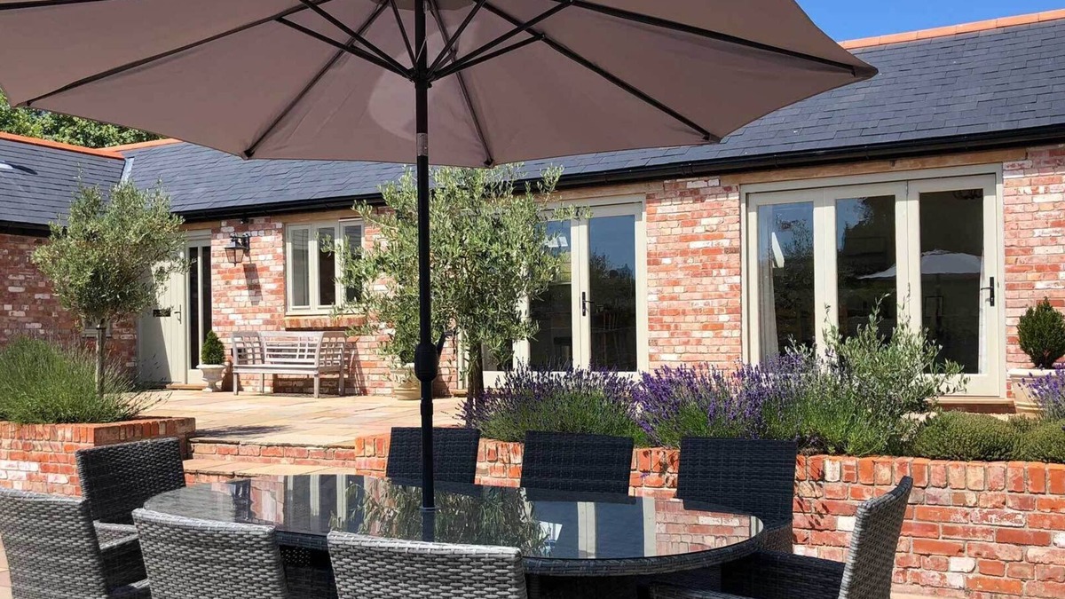 Dorchester House | Luxury 5* Gold Award 4 Bed/Bath ensuite self catering accommodation in Dorset.