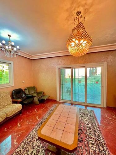Al Mahallah Al Kubra Apartment | Luxury 5 star apartment with rooftop, security
