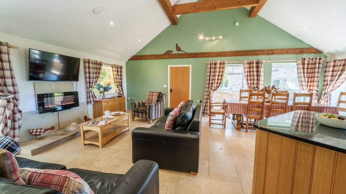 Knott End-on-Sea Cottage | Luxury 5 star cottage with 3 ensuite bedrooms and wet room facilities