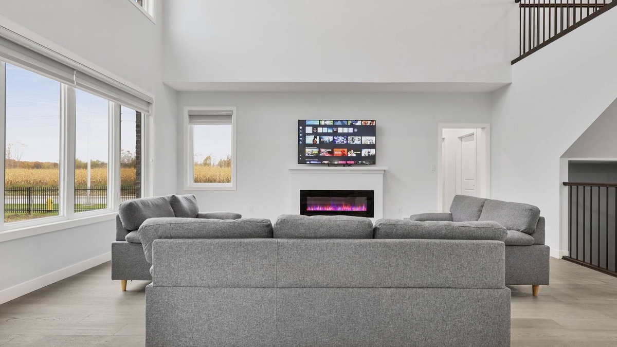 Lambeth House | Luxury 5BR London Escape: Perfect for Families & Groups!