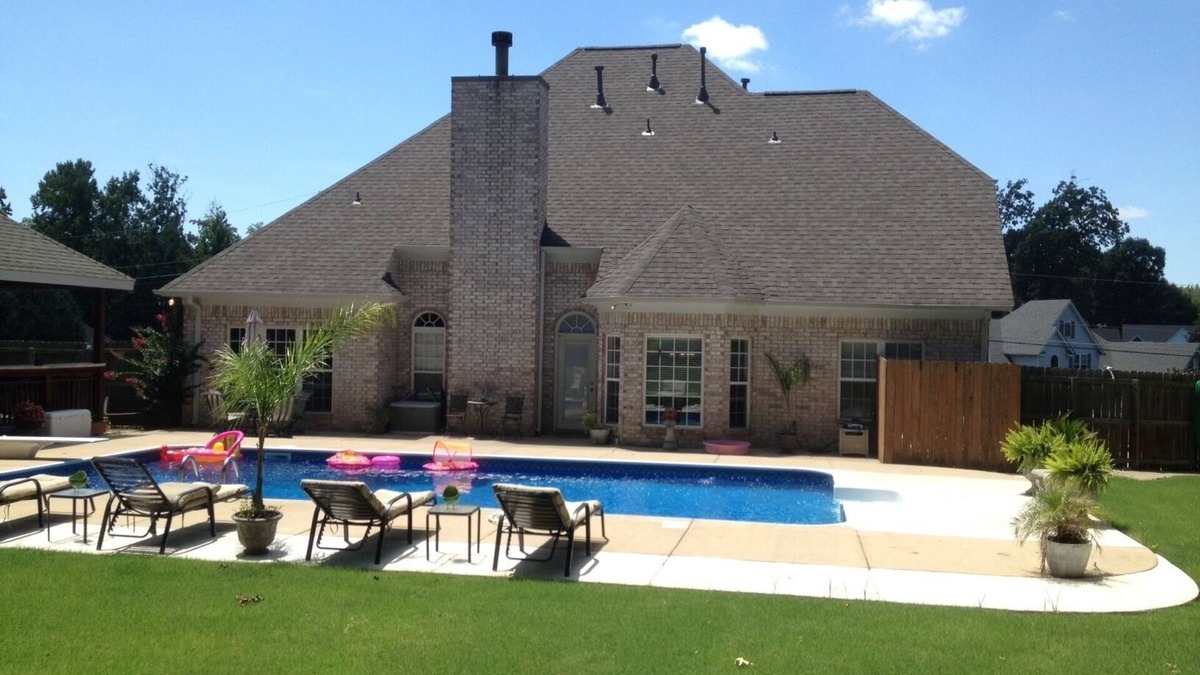 Horn Lake House | Luxury 5BR Poolhouse Retreat Executive Haven Near xAI Colossus/Memphis