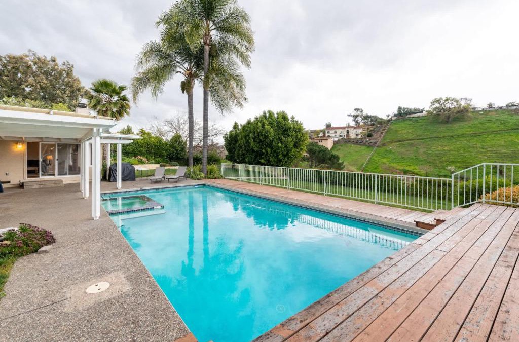 East San Jose House | Luxury 5BR Retreat with Pool Fire Pit & Valley Views