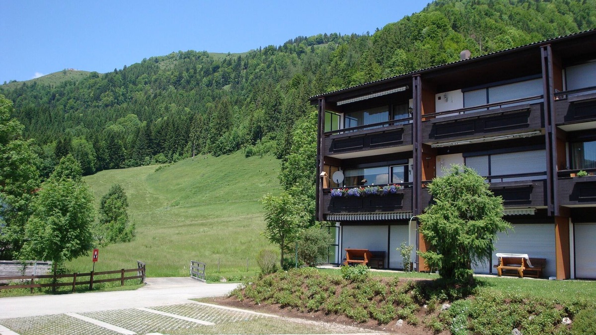 Walchsee Apartment | Luxury 6 pers. Apartment with guest rooms near the golf course and lake