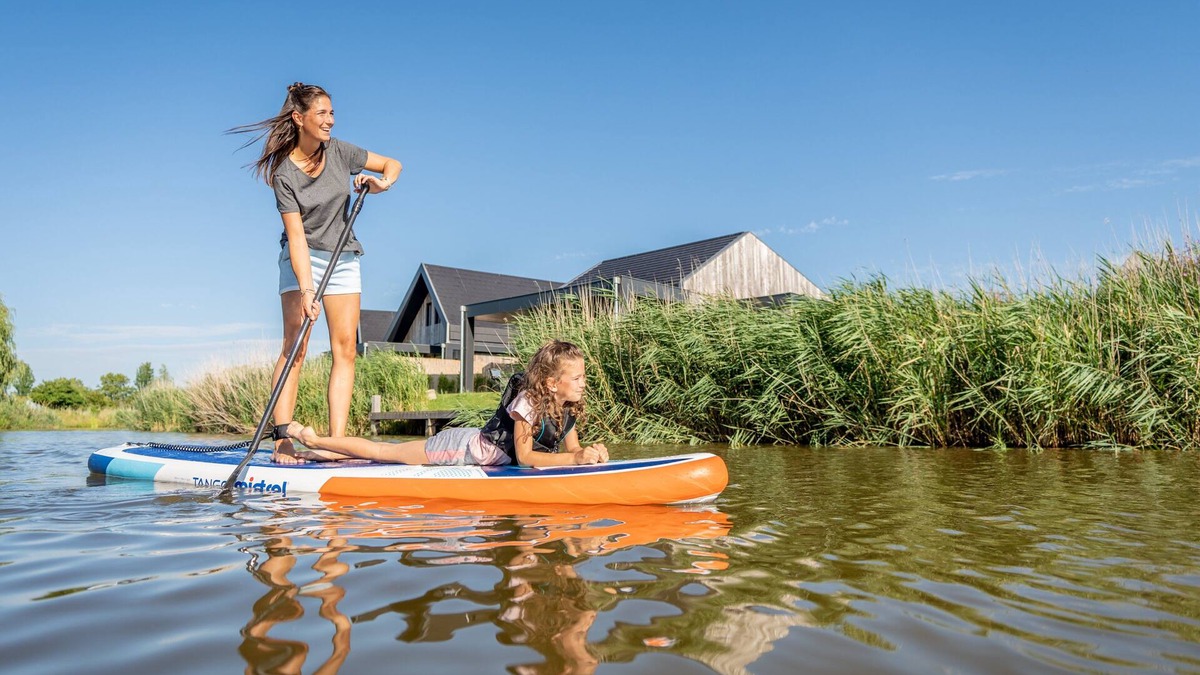 Witmarsum House | Luxury 6-person residence in the holiday park Landal Elfstedenhart