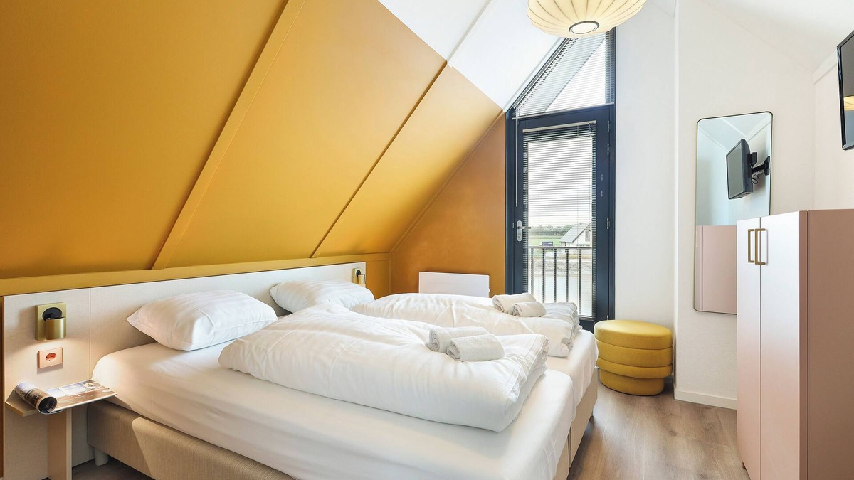 Westerbork House | Luxury 8-person residence in the holiday park Landal Drentse Lagune