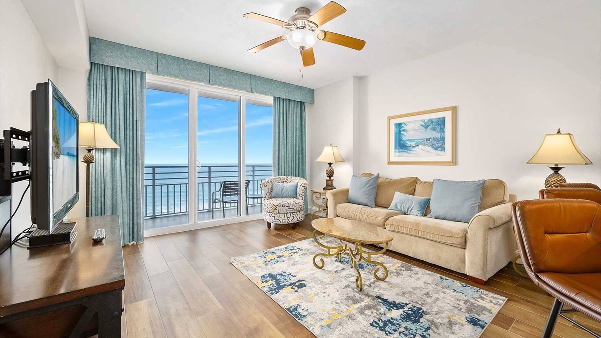 Seabreeze Historic District Condo | Luxury 9th Floor 1 BR Condo Direct Oceanfront Wyndham Ocean Walk Resort Daytona Beach | 903