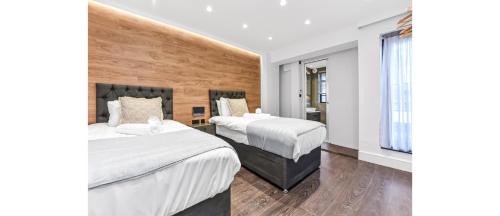Seven Sisters Apartment | Luxury Abode: 5-Bed Haven Ideal for Big Groups!