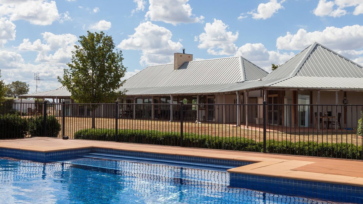 Gulgong Apartment | Luxury accommodation in a rural setting within the Mudgee region, NSW.