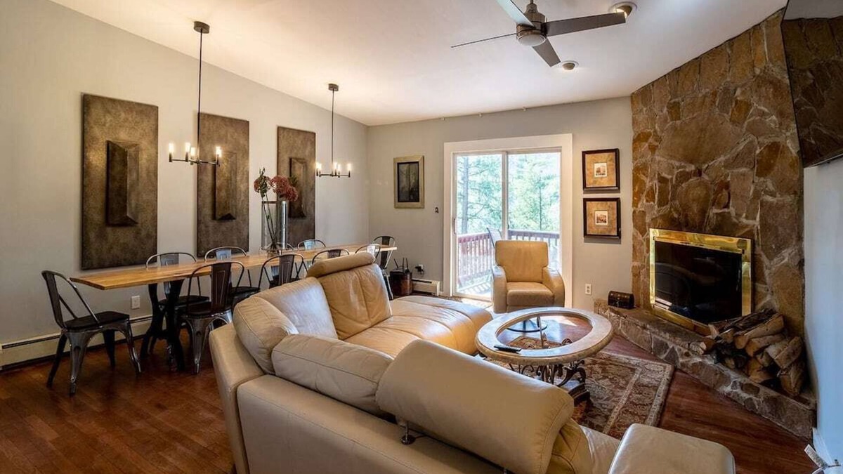 Chestertown Condo | Luxury Adirondack getaway with 4 private ensuites